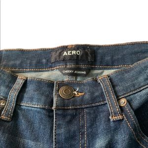 AEROPOSTALE RIPPED JEANS
